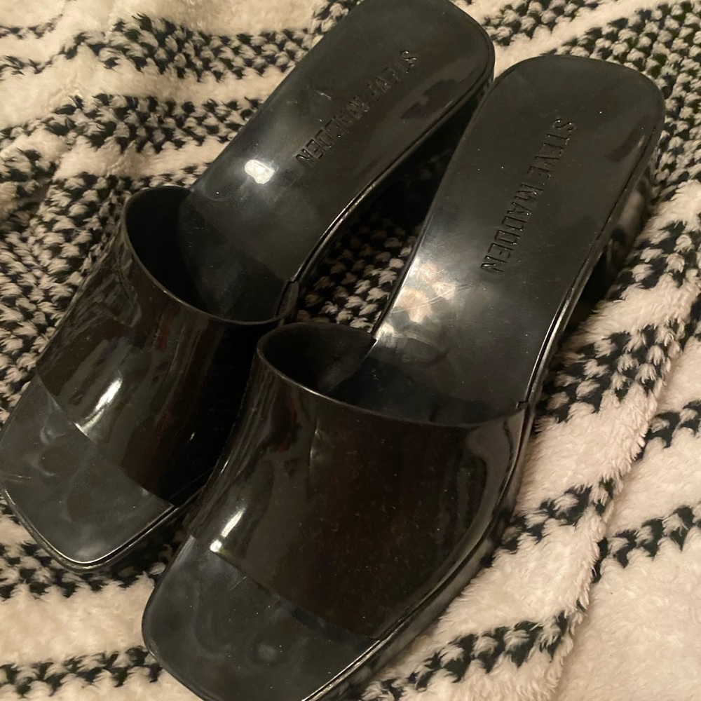 Brand new black heels 3 inch